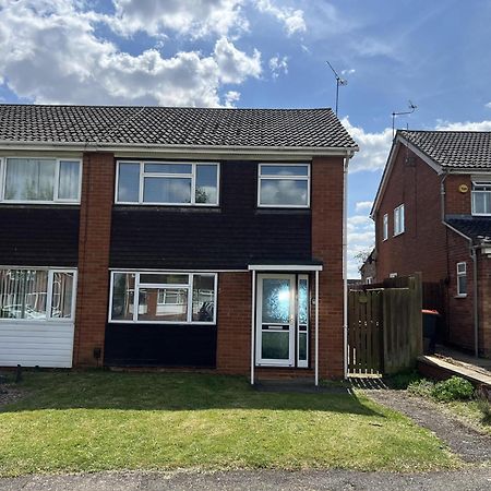 Charming 3-Bed House In Leighton Buzzard 빌라 외부 사진