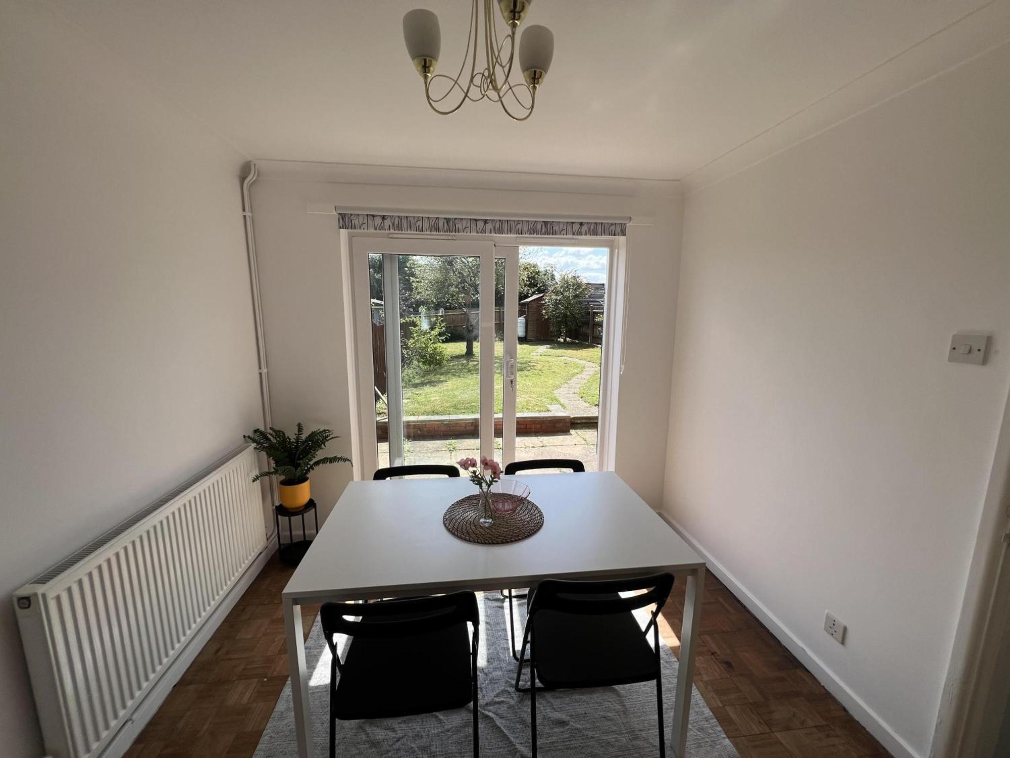 Charming 3-Bed House In Leighton Buzzard 빌라 외부 사진